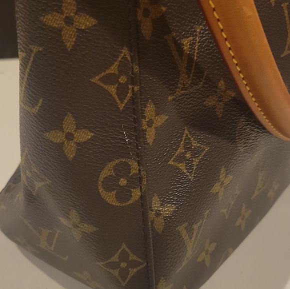 Louis Vuitton Monogram Looping GM One Strap Bag - Picture 3 of 10